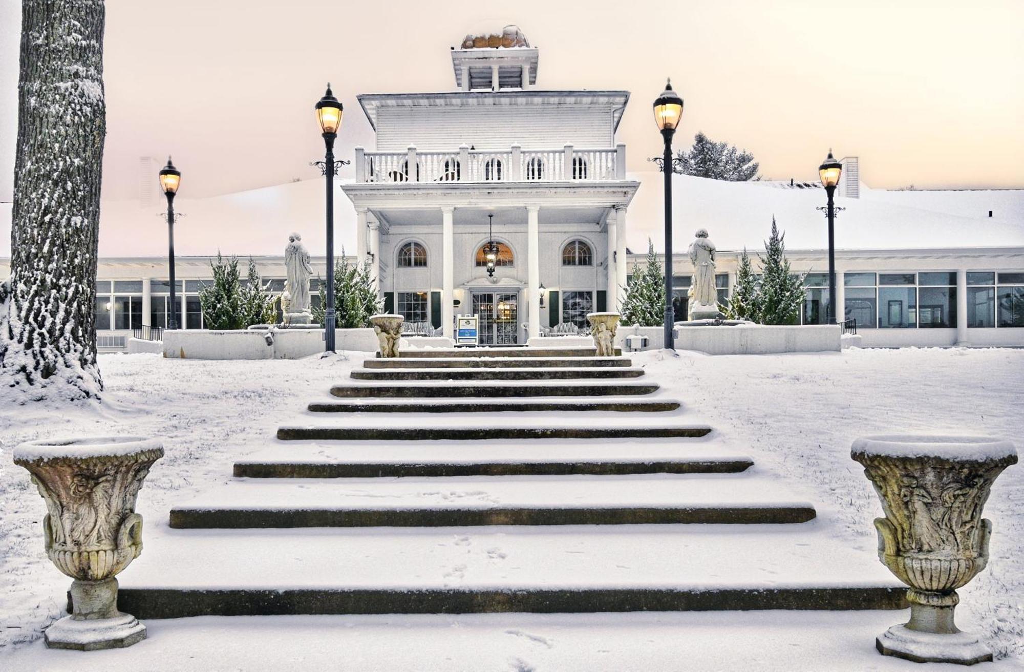 Four Seasons Island Resort Pembine Экстерьер фото