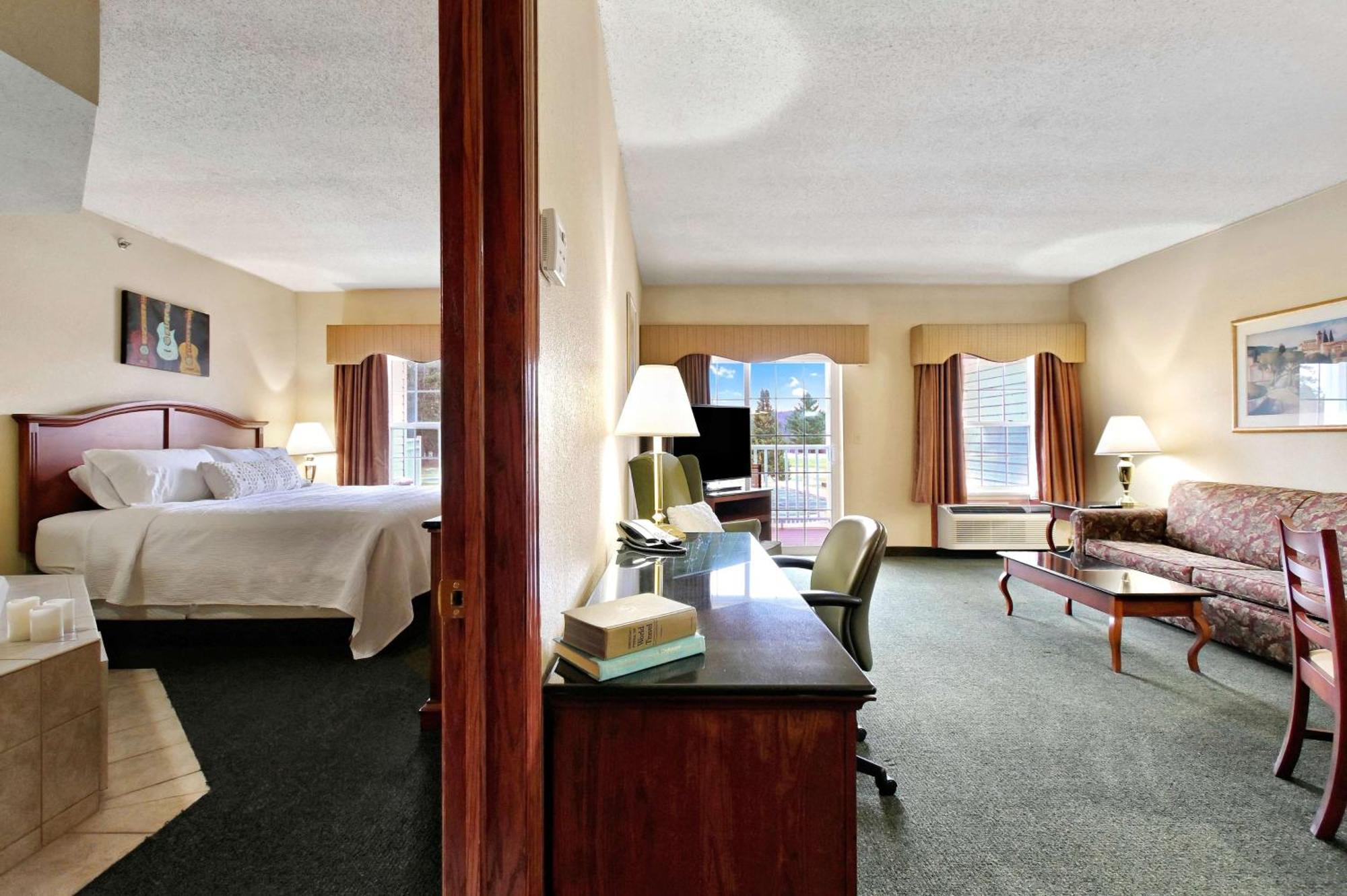 Four Seasons Island Resort Pembine Экстерьер фото